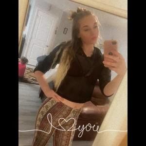 Meet your Posher, Skylynn